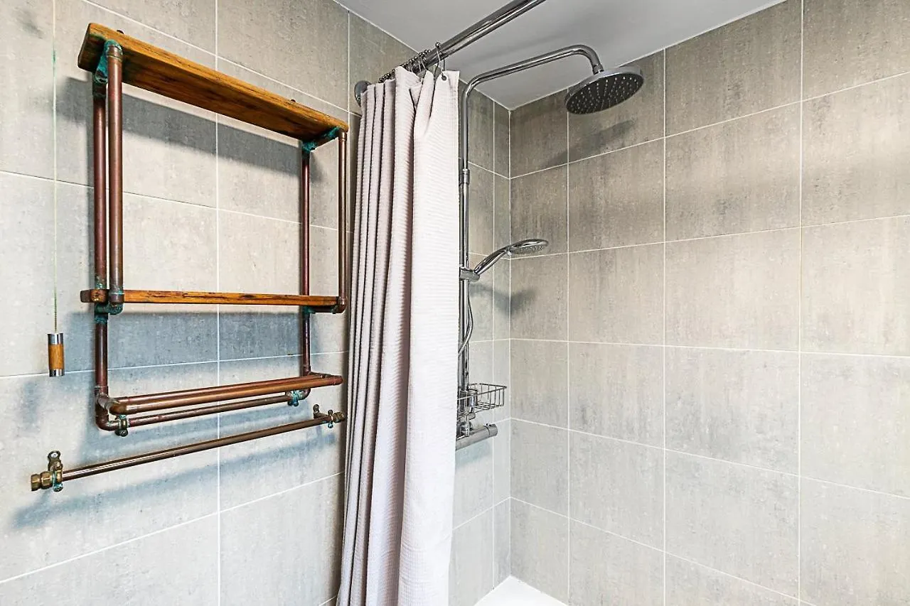 Apartment Bright Stepney Green Nest London United Kingdom